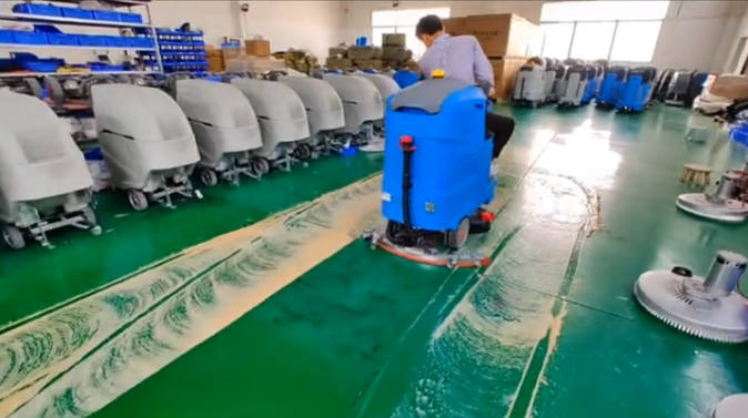 江津2023年还在用人工的物业保洁不妨试试洗地机吧